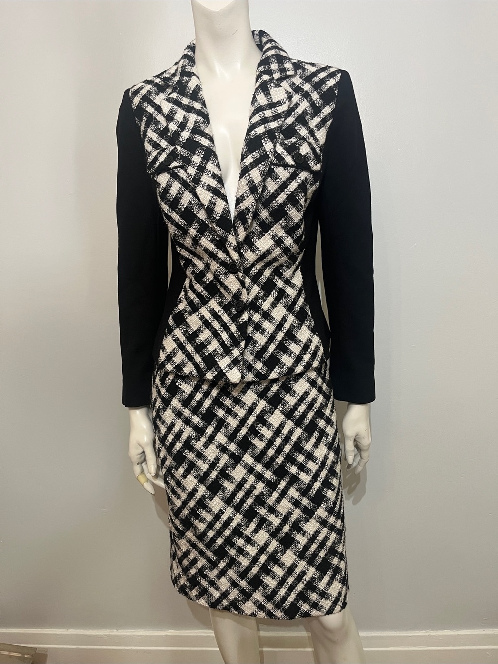 White House Black Market Black and White Plaid Tailored Blazer